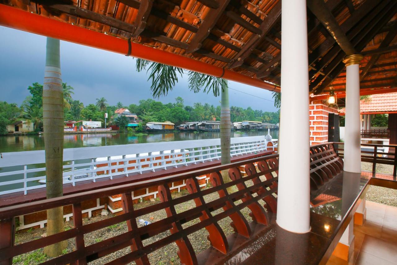 Palmy Lake Resort Alappuzha Kültér fotó