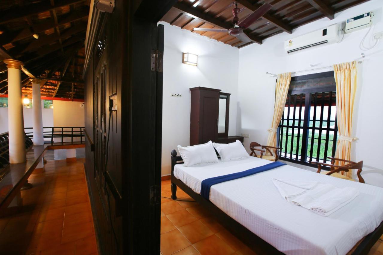 Palmy Lake Resort Alappuzha Kültér fotó
